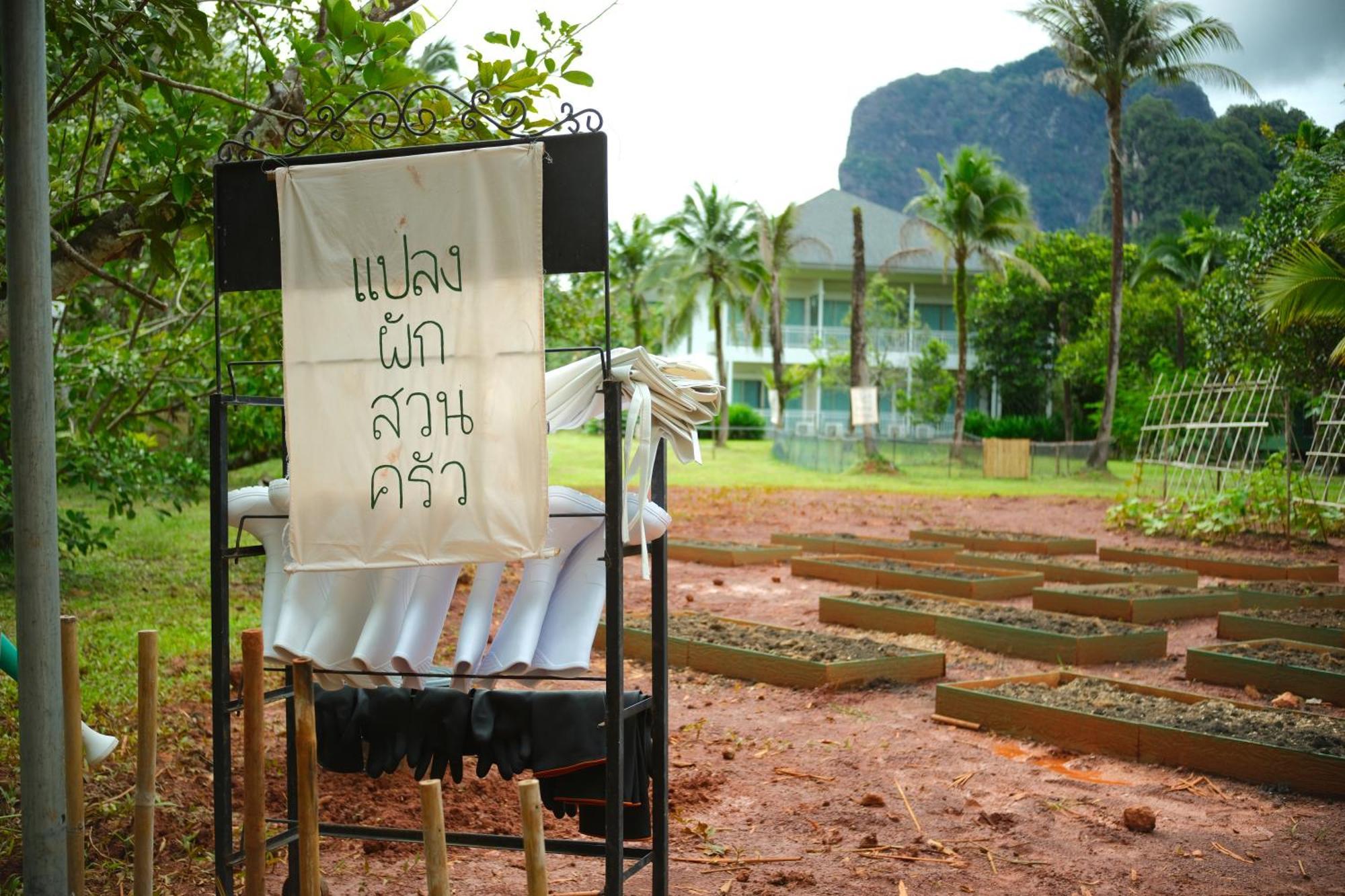 Blu Monkey Pooltara Krabi Hotel & Villas Pet Friendly Exterior photo